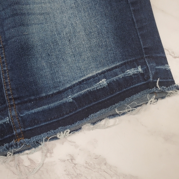 Kancan Denim Medium Wash Stretch Mini Jean Skirt Size 1/24 - Picture 6 of 10